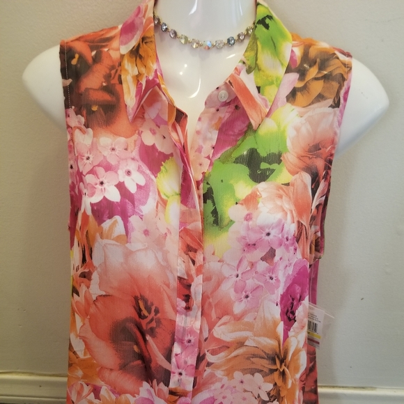 Blouses - Picture 2 of 4